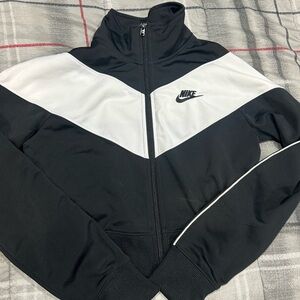 Nike Monochrome Zip-Up Jacket